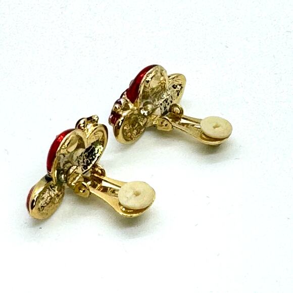 Vintage Red Hat Society Ladies Enamel Clip On Earrings Gold Metal Purple Flowers - Picture 4 of 5